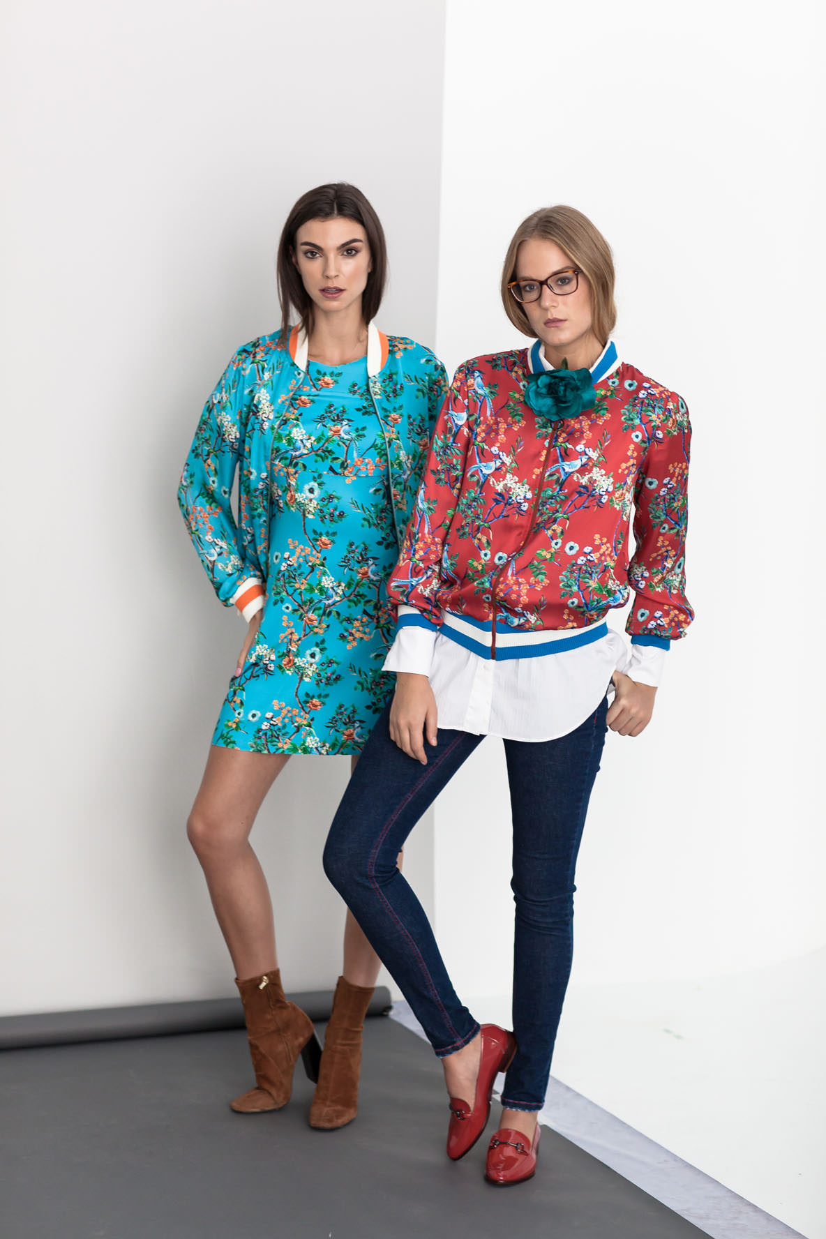 FLORA FANTÁSTICA - Florais lúdicos, conjuntos com inspiração 60´S e padronagem de gravataria.  Looks florais